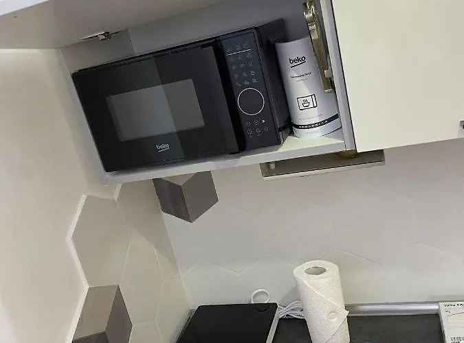 Metrodante Apartment